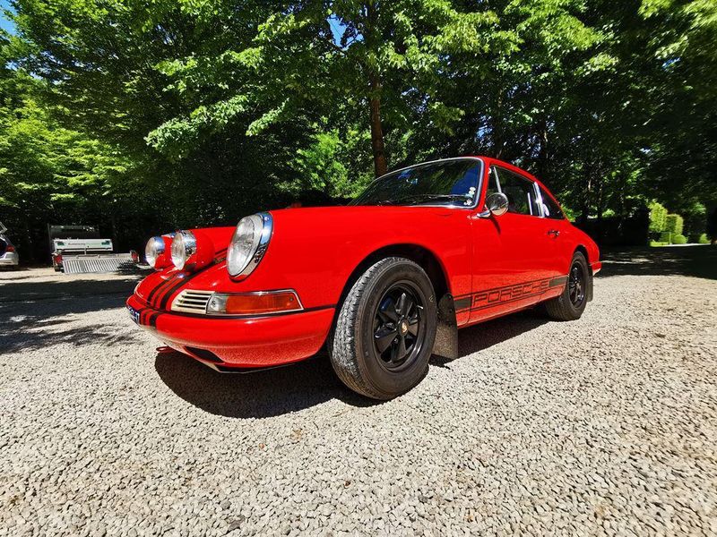 保时捷911 / 1966 2.4