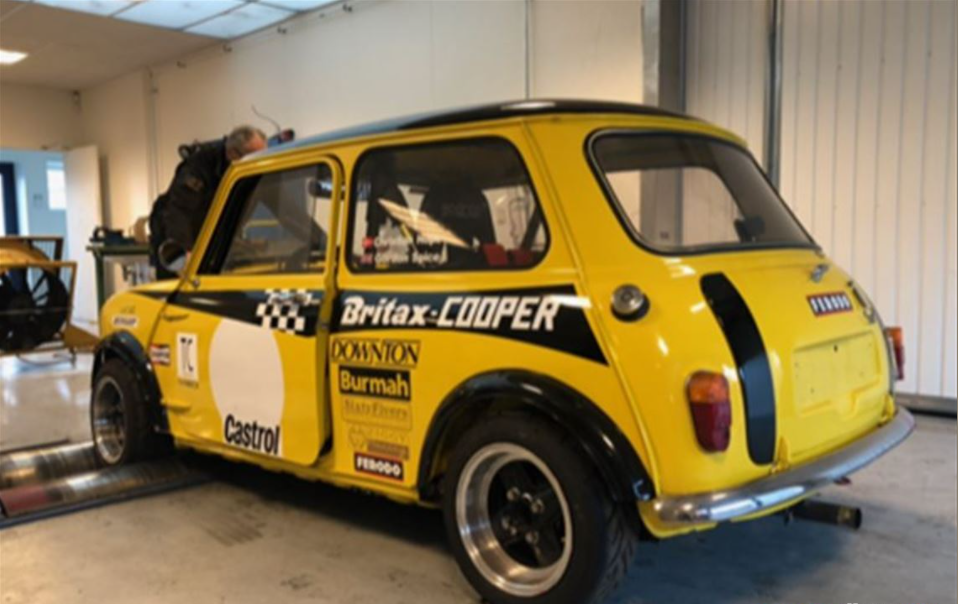 Morris Cooper S FIA赛车