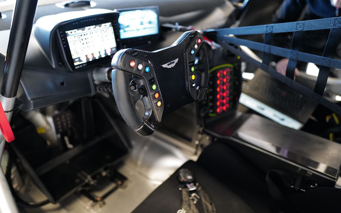 2 x Aston Martin Vantage GT4 2020规格