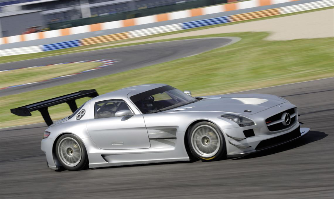 梅赛德斯AMG GT3 & SLS GT3
