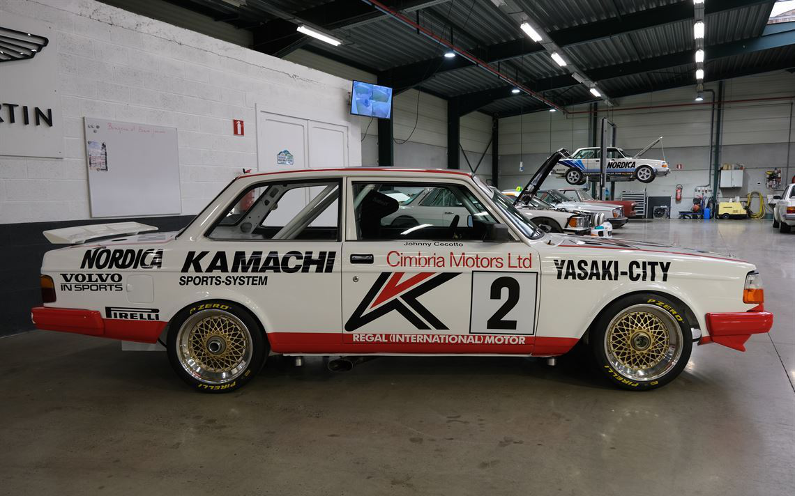 REVIVAL VOLVO 242 TURBO GROUP A