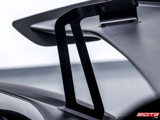 Hloubková recenze SilverRocket GT4 CLUBSPORT FLEX-CARBON WAN NECK WING