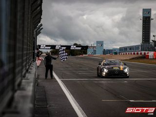 梅赛德斯-AMG GT4，状态极佳(仅跑了两场比赛)