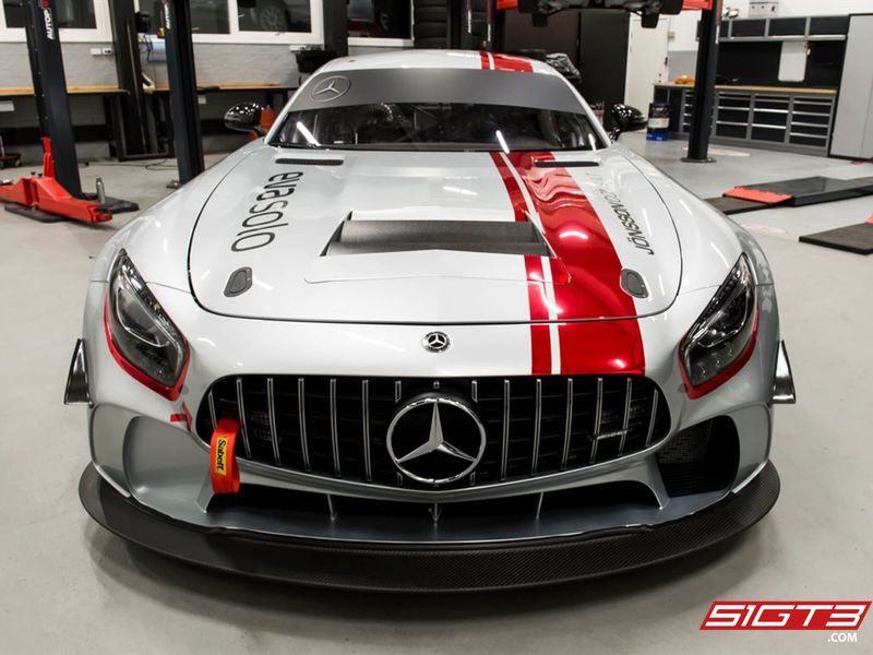 梅赛德斯-AMG GT4 最新升级