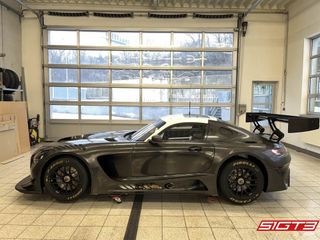 梅赛德斯-AMG GT3 EVO