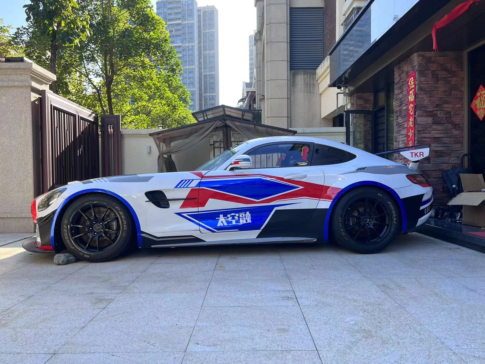 梅賽德斯 AMG GT4（全球免運費）