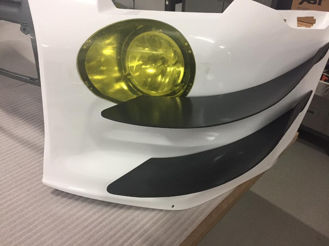2 x Nissan GTR NISMO GT3 24h spec parachoques delantero + soporte de radiador