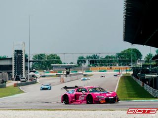Uno Racing Team won the runner-up in the GTWC Asia Cup Sepang