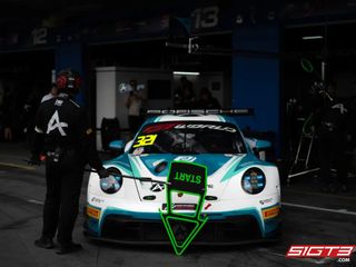 GT World Challenge Asia: Absolute Racing değerli puanlar ve podyum kazandı