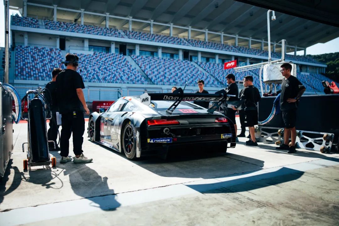 33R和谐賽車完成2025 CEC宁波站周末对决