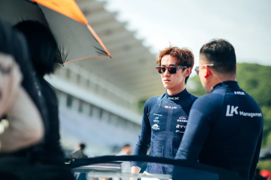 33R和谐賽車完成2025 CEC宁波站周末对决