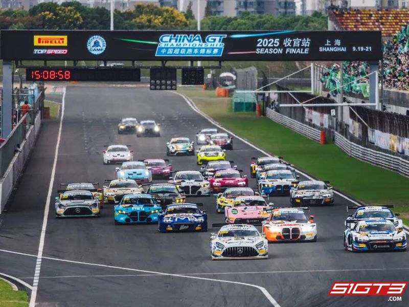Dva vozy týmu Uno Racing Team úspěšně dokončily finále China GT 2025 na Velké ceně Šanghaje