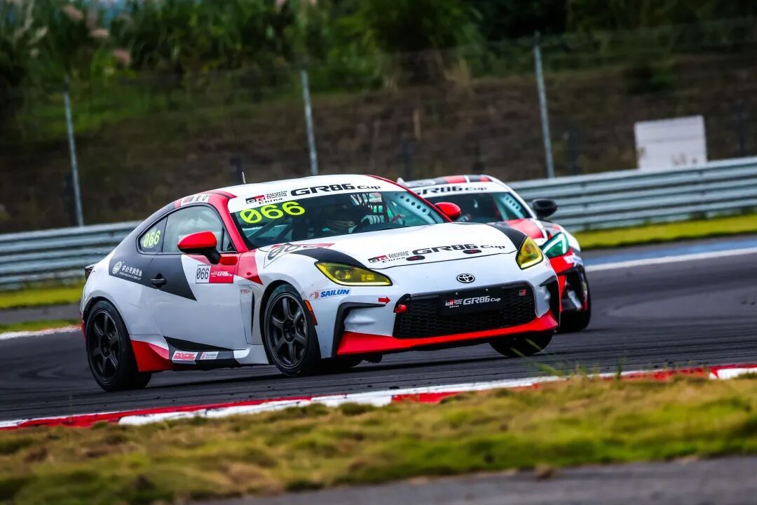 Xie An podal vynikající výkon a debut Li Ninga byl oslnivý. Tým Lifeng Racing Chengdu si zajistil dva tituly ve svých kategoriích.