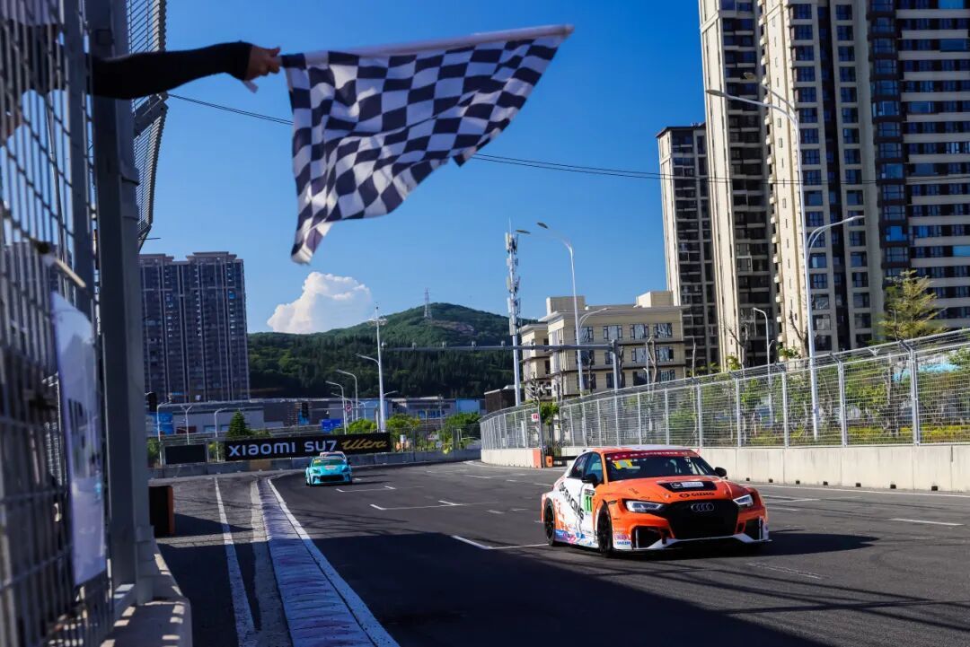 OK 레이싱의 양양과의 레이스 전 인터뷰: 레이싱에서 영감을 얻어 올해를 향한 마지막 도전을 시작했습니다.