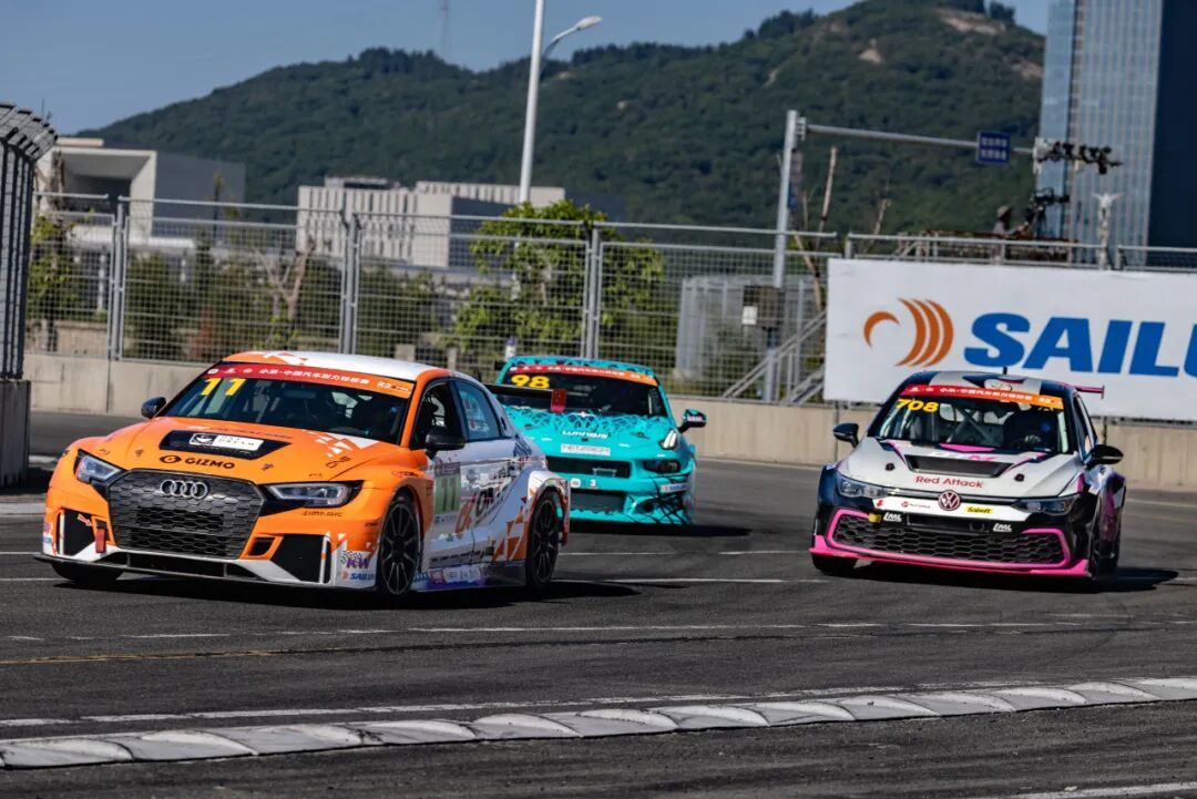 OK 레이싱의 양양과의 레이스 전 인터뷰: 레이싱에서 영감을 얻어 올해를 향한 마지막 도전을 시작했습니다.