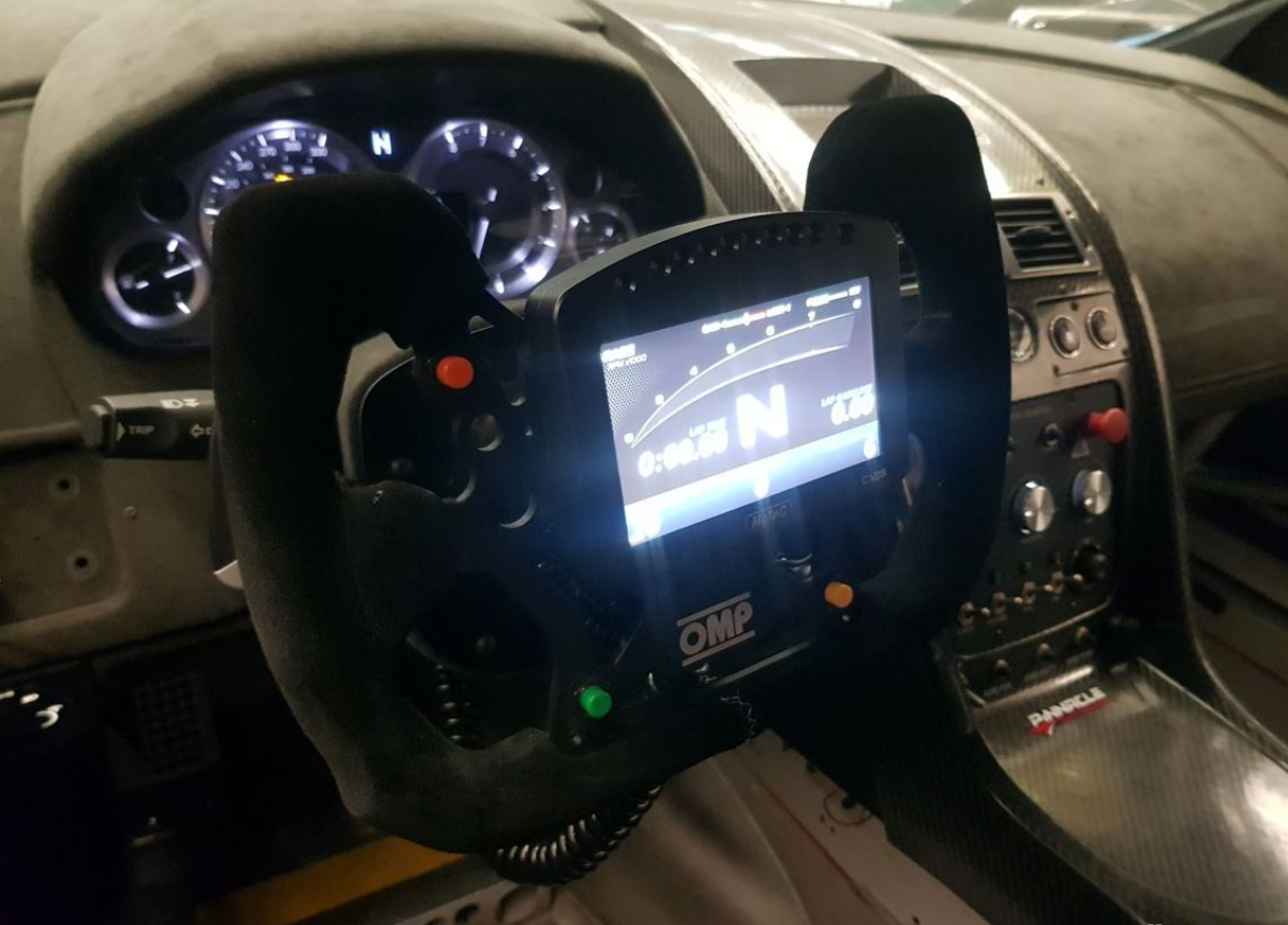 阿斯顿马丁 Vantage N24 带有升级GT4部件