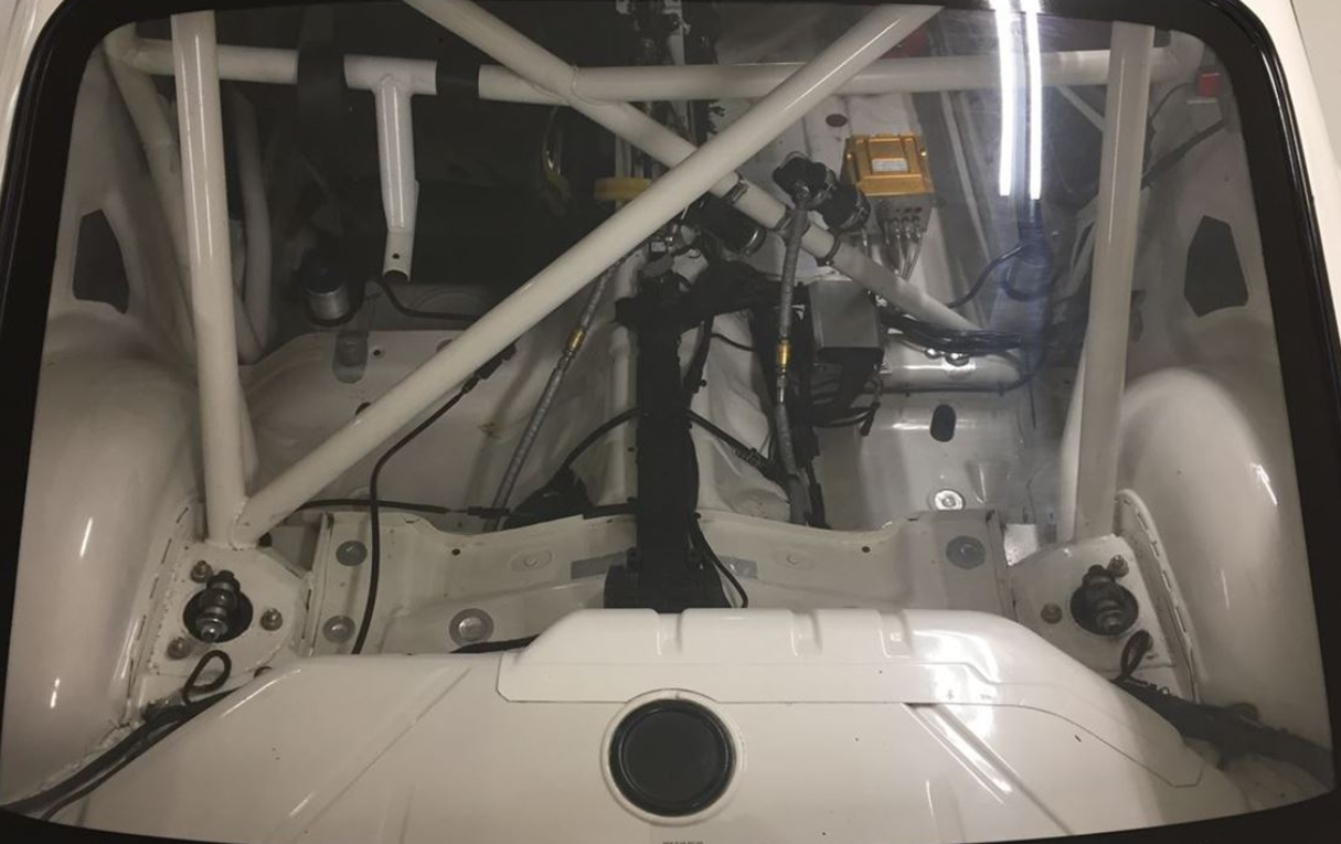 2000 保时捷 996 GT3 - R (前戴通纳24小时赛车)