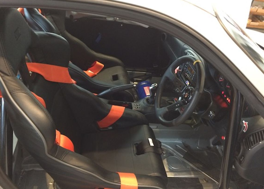 保时捷911 (996) 比赛&赛道日, 可上路