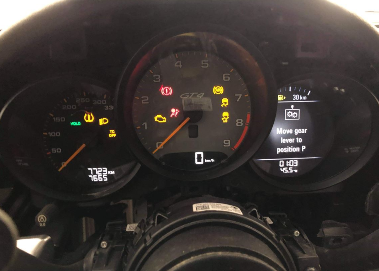 保时捷 Cayman GT4 CS MR