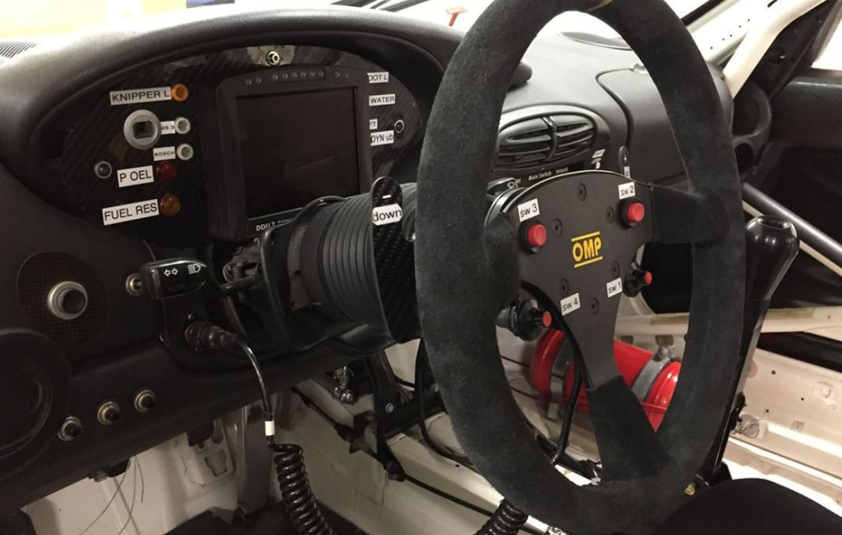 2000 保时捷 996 GT3 - R (前戴通纳24小时赛车)