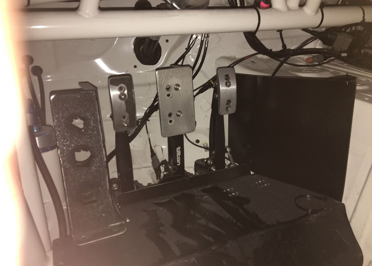 科迈罗 GT4.R 赛车