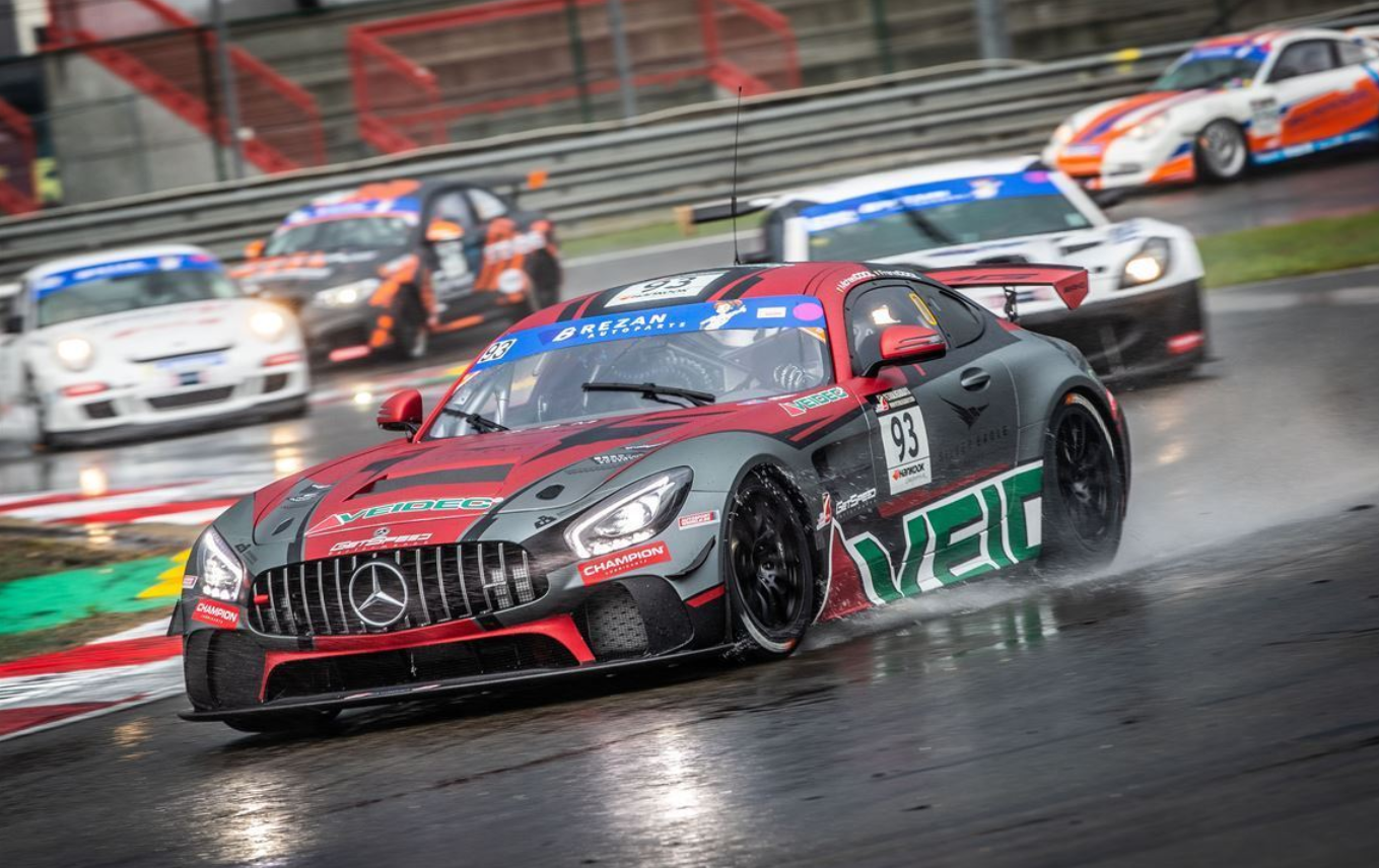 2辆梅赛德斯AMG GT4 2019