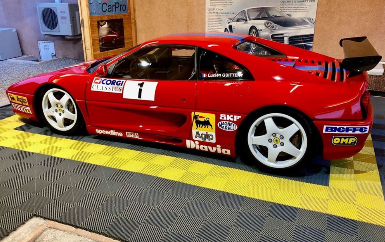 法拉利 F355 Challenge GT4