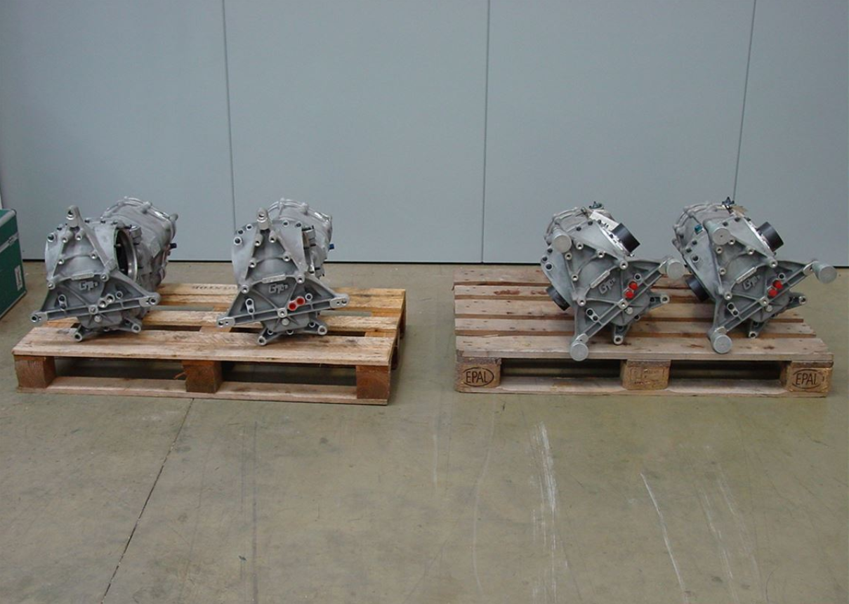 2001 Reynard 01Q 底盘编号#002，LMP675