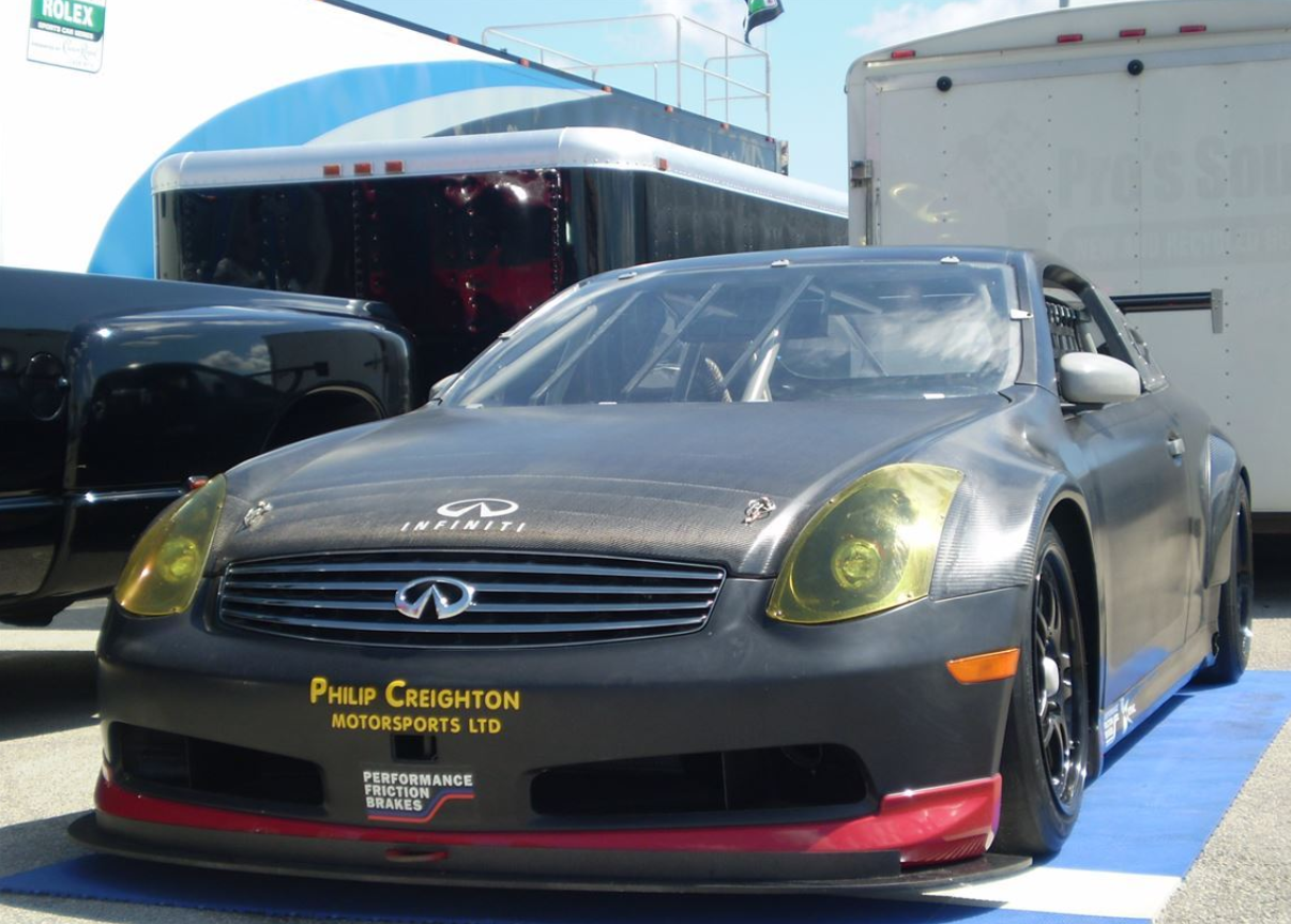 英菲尼迪G35，Grand-Am，两辆车