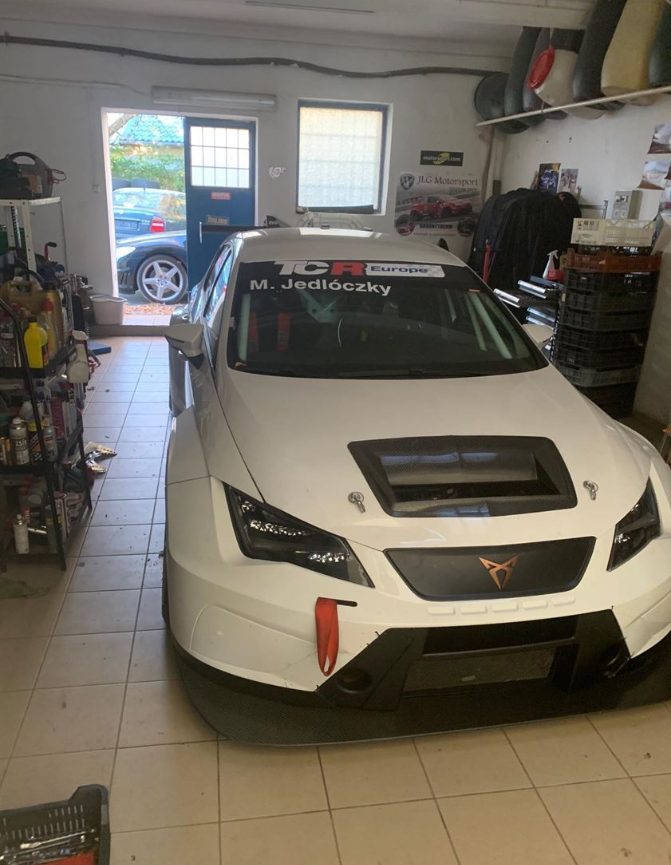 西雅特Cupra TCR
