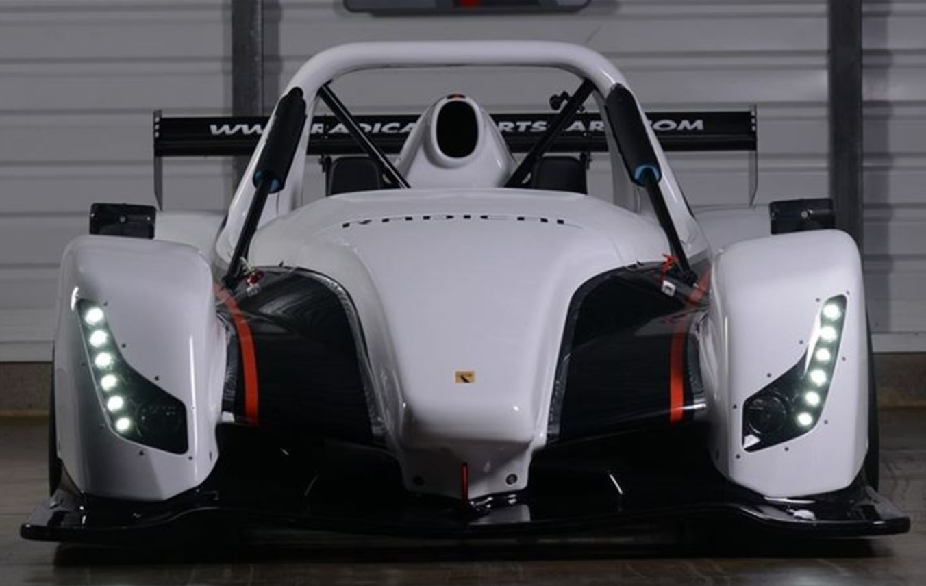 2018 SR8 Demonstrator, 白色