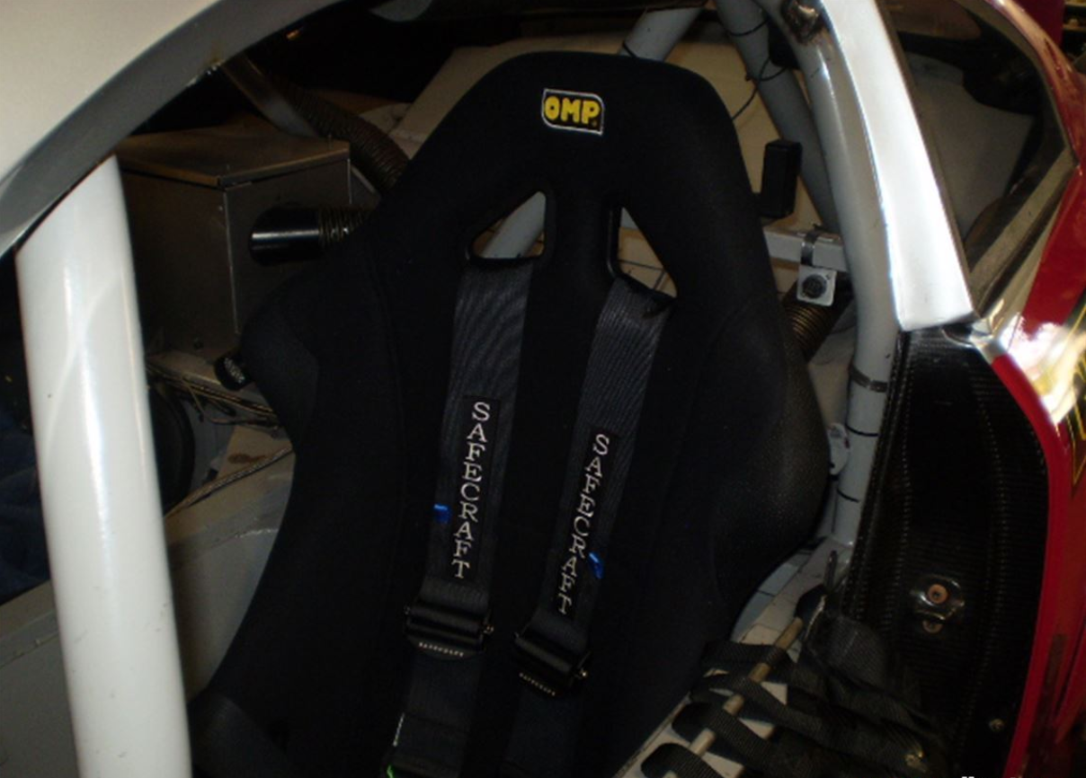 英菲尼迪G35，Grand-Am，两辆车