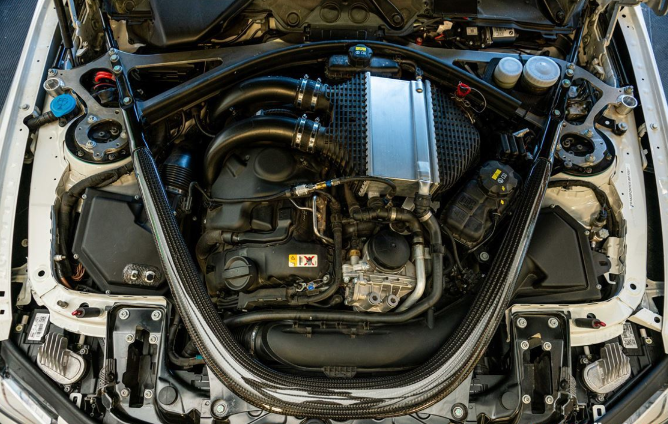 2018 宝马M4，原厂GT4赛车