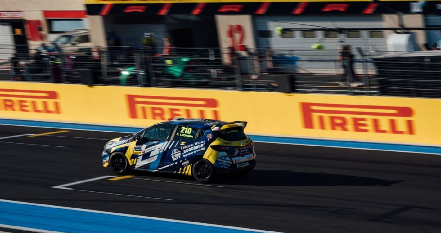 雷诺，科雷傲杯赛车，IV R.S.