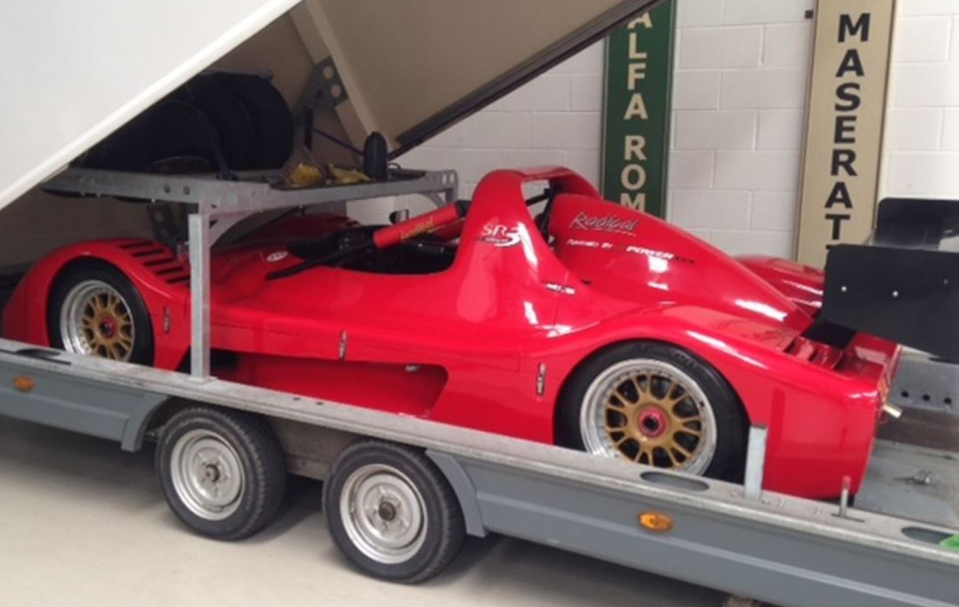 Radical SR3 (未跑过)，带Brian James RS3 拖车