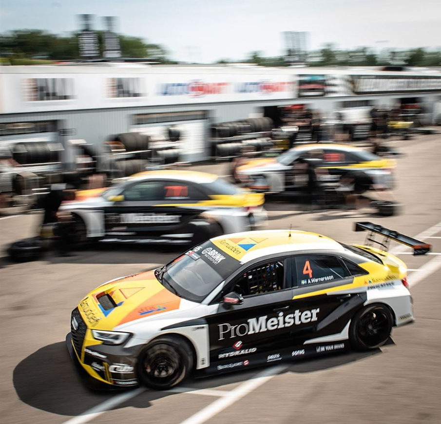 三辆奥迪TCR赛车 - Brink Motorsport