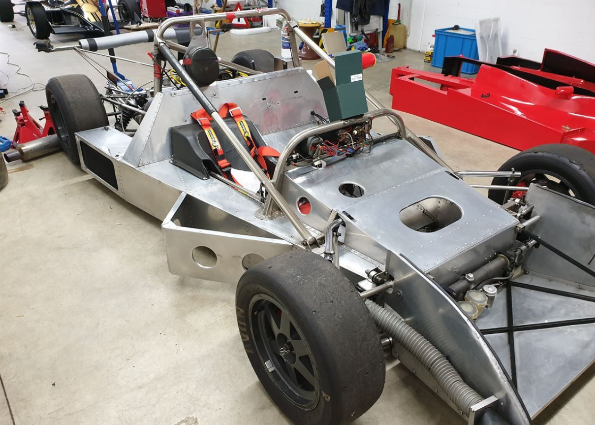 SPORTS 2000 Tiga SC-84