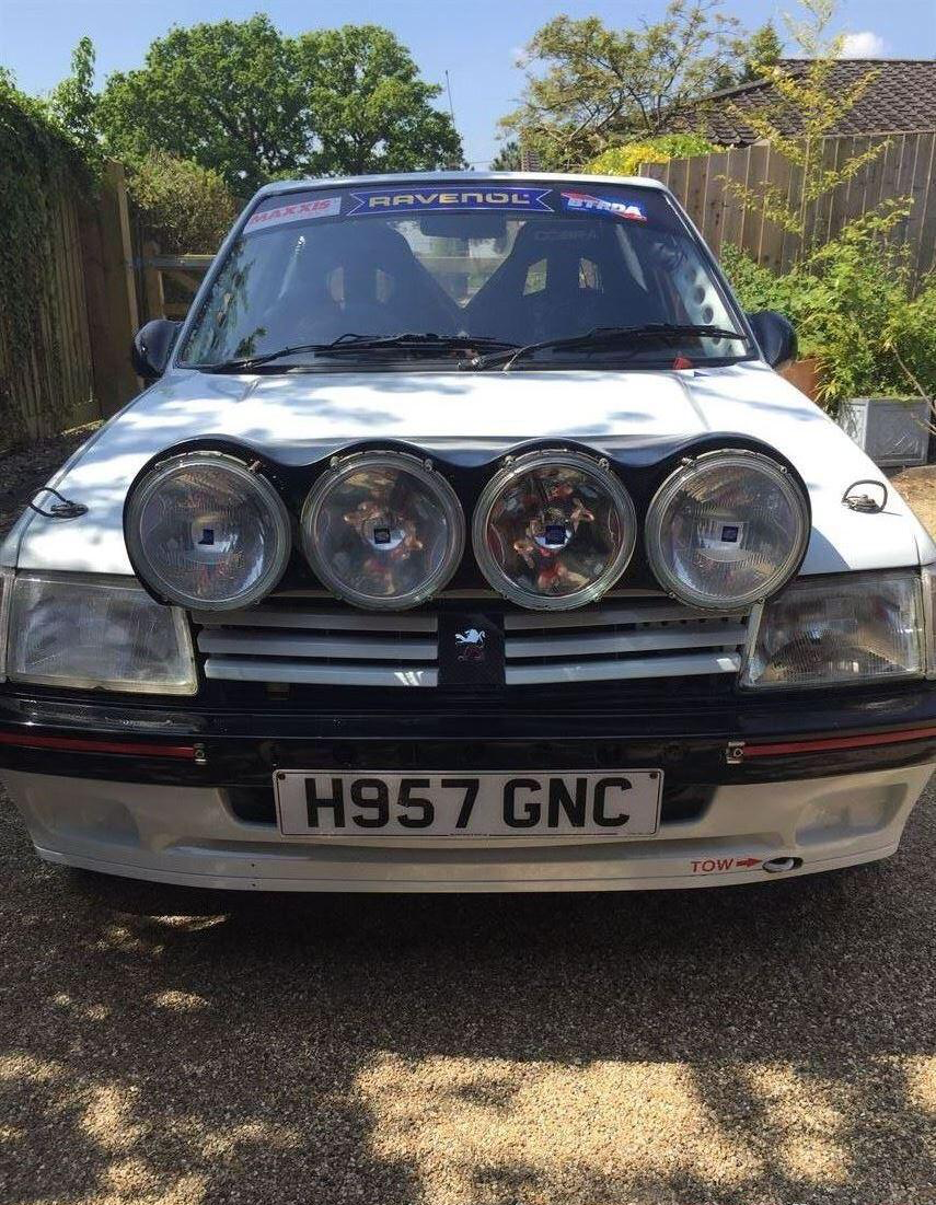 Peugot 205 GTi6 (2000cc) -