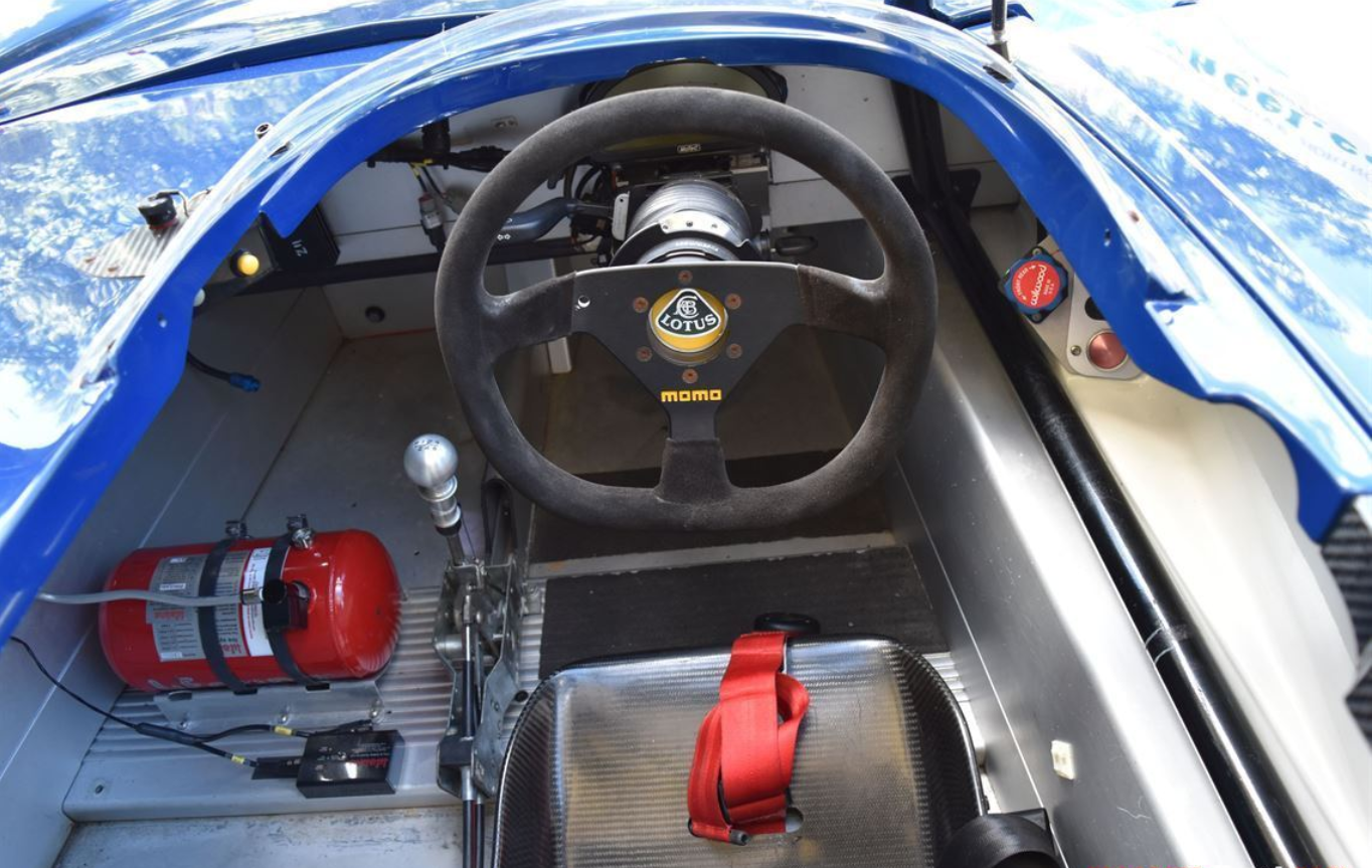 路特斯 2-Eleven 赛车