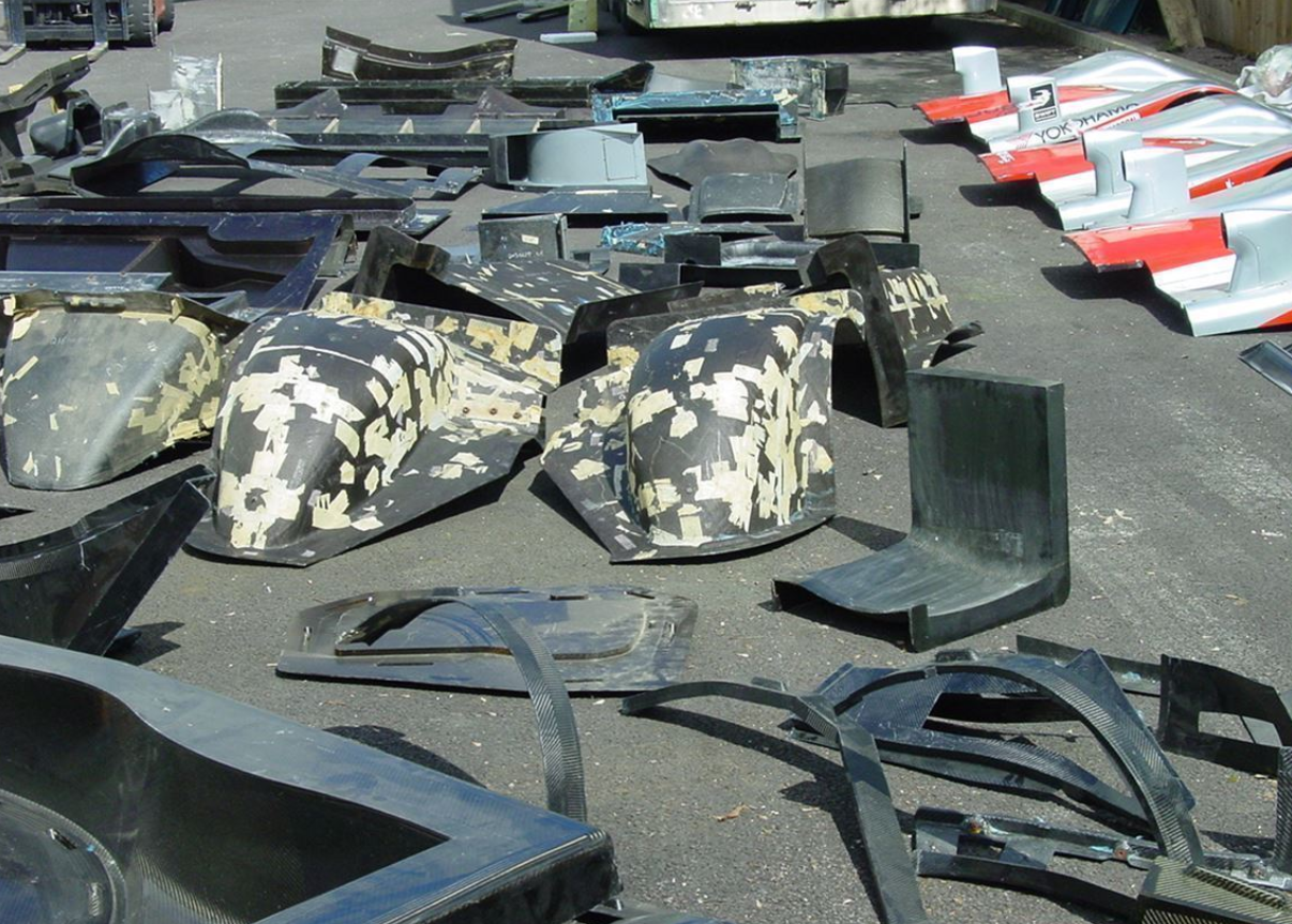 2001 Reynard 01Q 底盘编号#002，LMP675