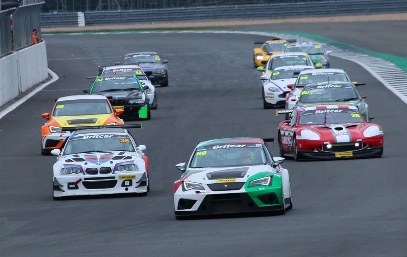 西雅特Cupra 2018 TCR赛车