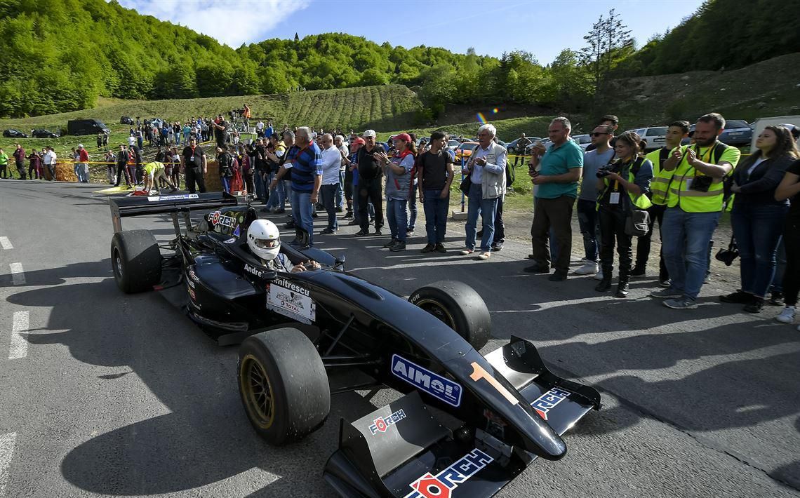 Tatuus Formula Renault 3000，爬山赛规格