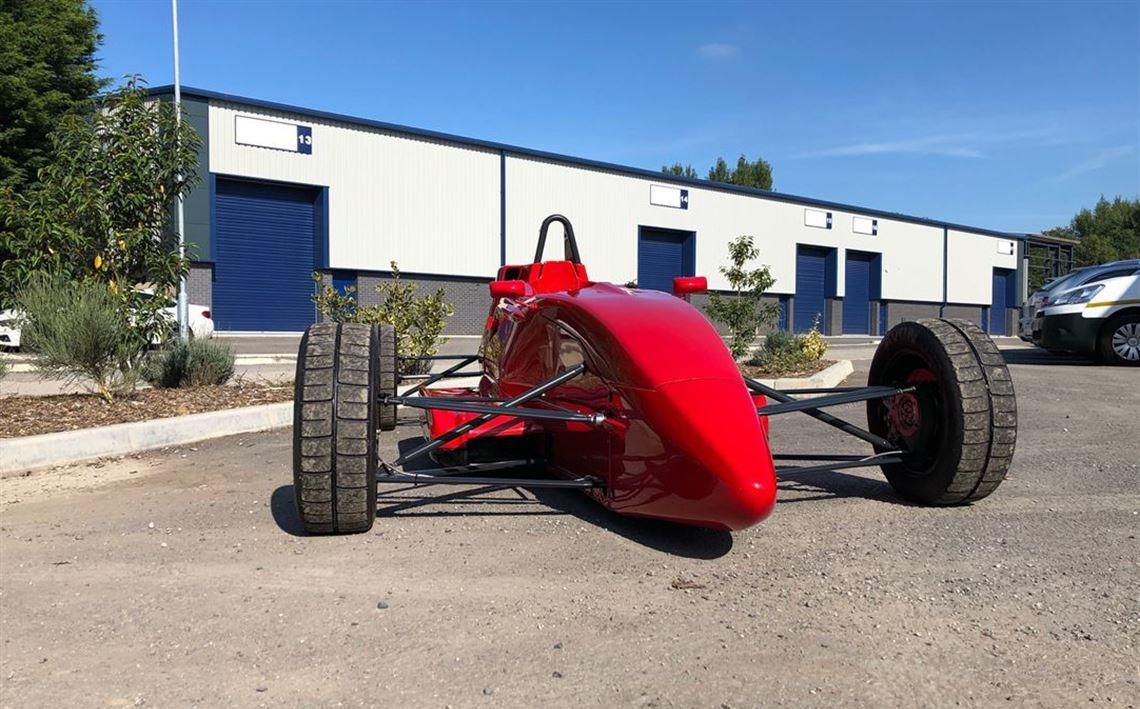 单座福特方程式赛车，Van Diemen Medina Sport