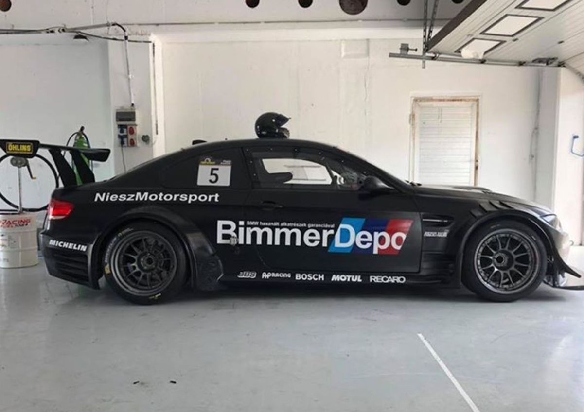 2010 宝马E92 M3 GT2