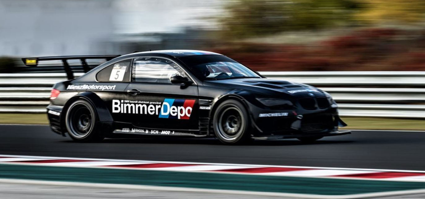 2010 宝马E92 M3 GT2