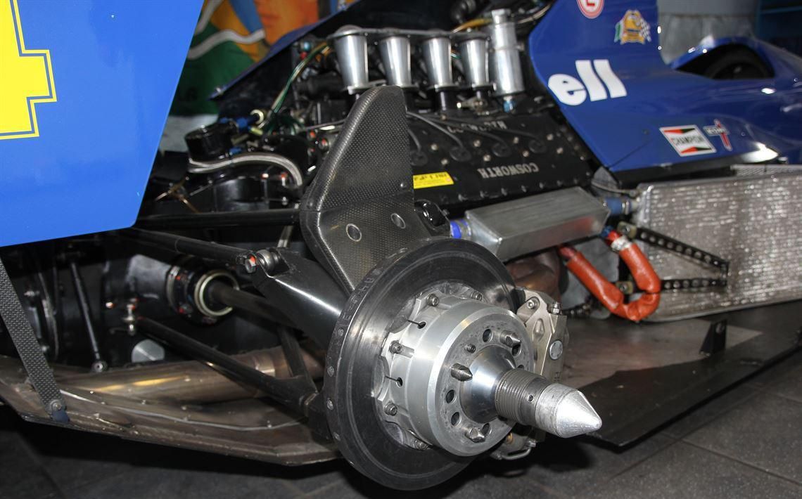 F1 Tyrrell 017B，Michele Alboreto驾驶过