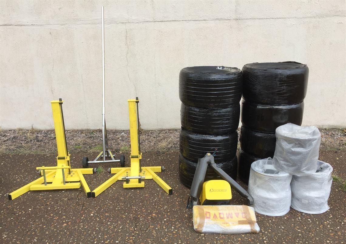 2002 Jordan F1 - EJ12，车架编号1