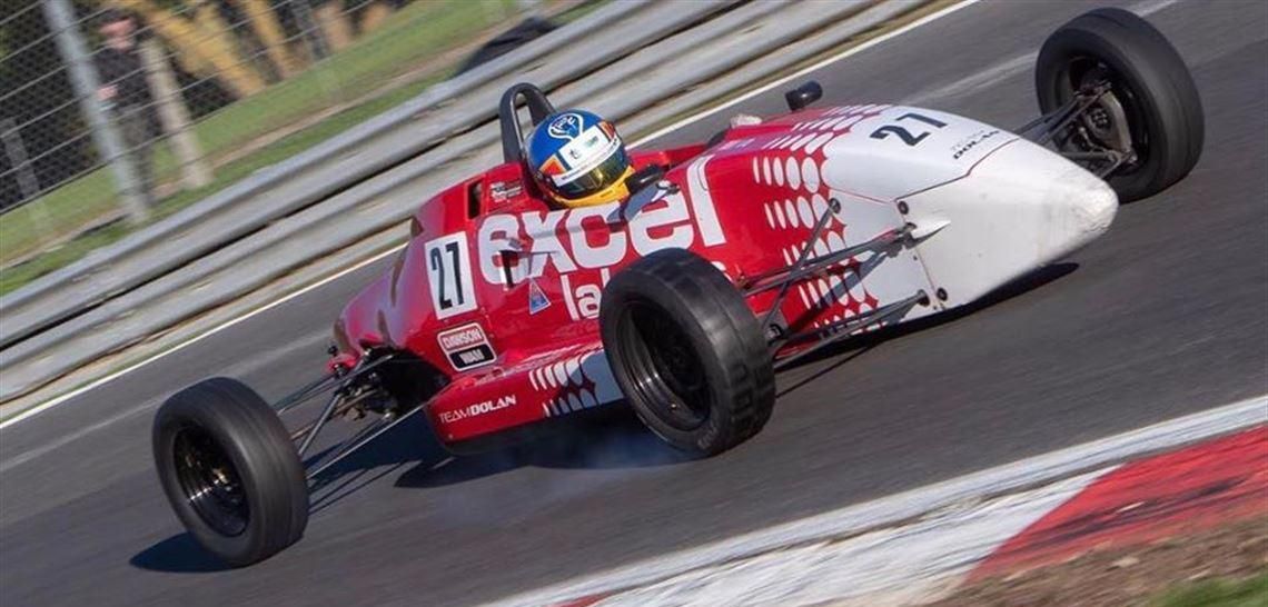单座福特方程式赛车，Van Diemen Medina Sport