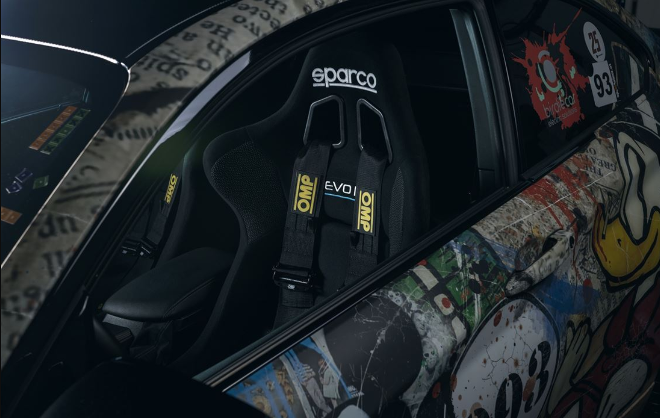 BMW M2，赛道日赛车