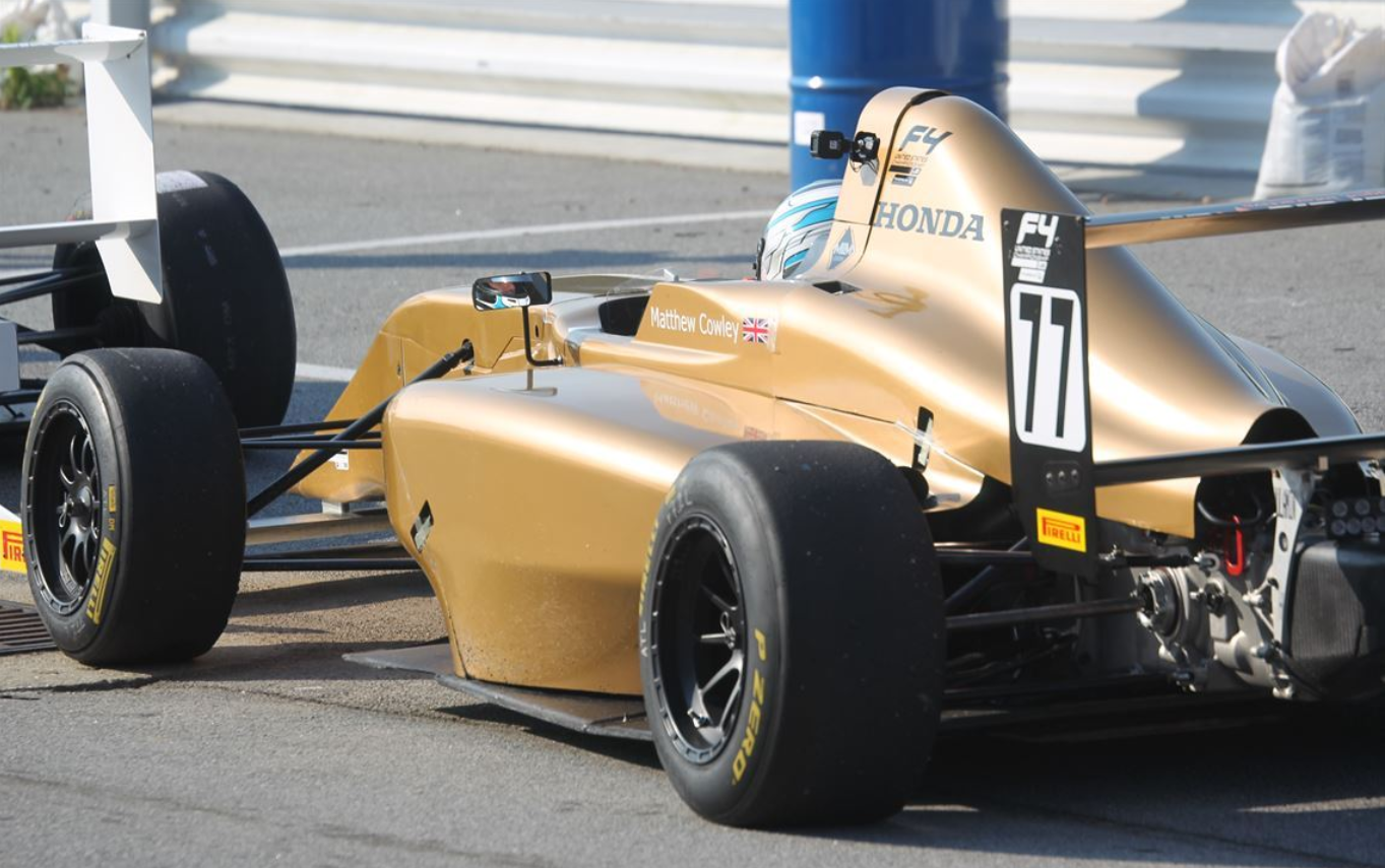 出售F4，FIA美国规格